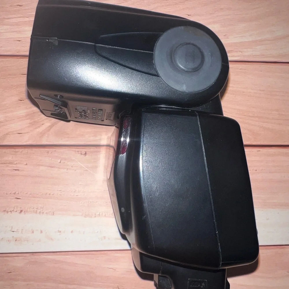 Nikon Speedlight 7b-700